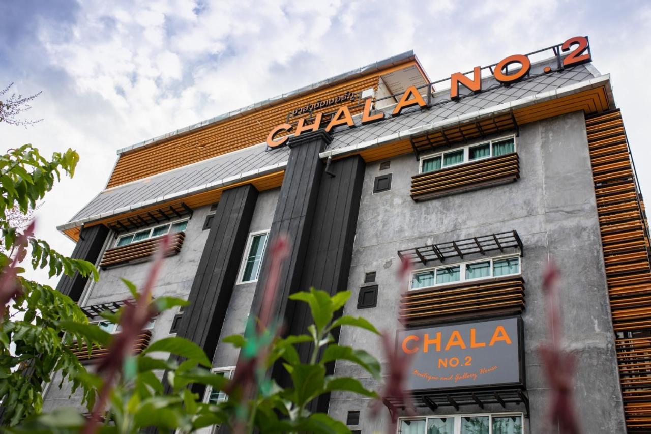 Chala Number 2 Art And Gallery Chiang Mai Luaran gambar